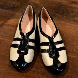 Taryn Rose dress shoes, black and cream 7.5